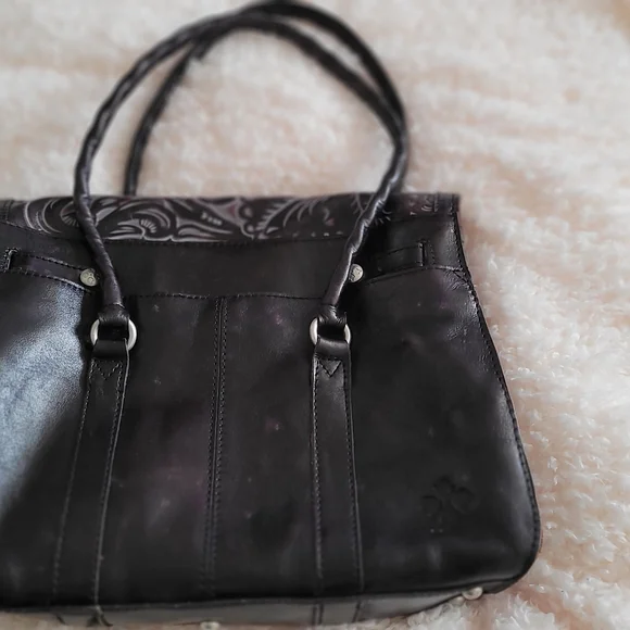 Patricia Nash Black Shoulder Bag with Elegant Silver Accents - Picture 5 of 8